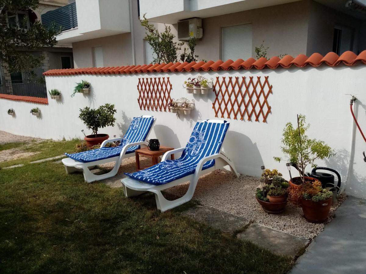 Tihana-Ground Floor With Large Terrace Makarska Bagian luar foto