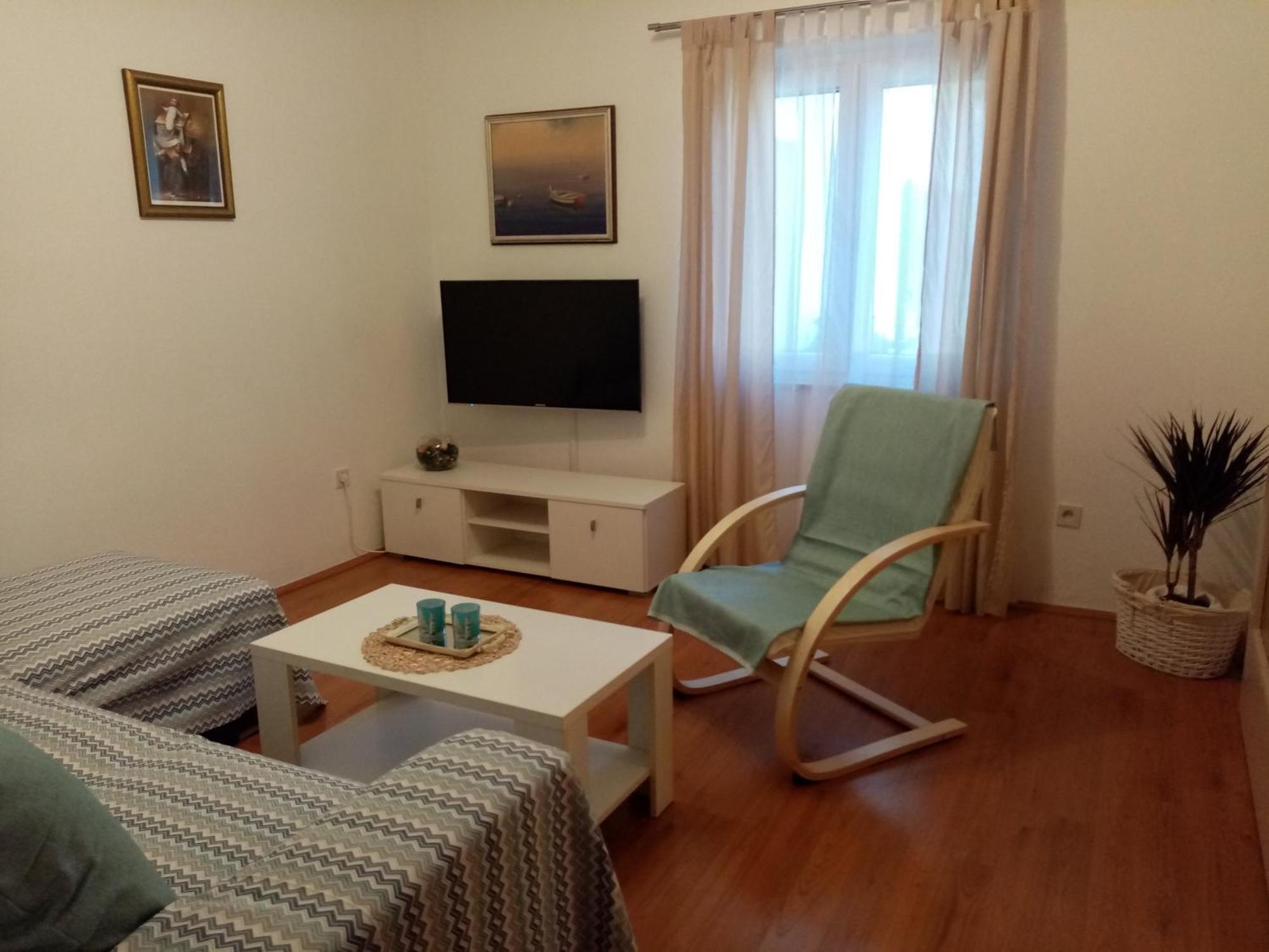 Tihana-Ground Floor With Large Terrace Makarska Bagian luar foto