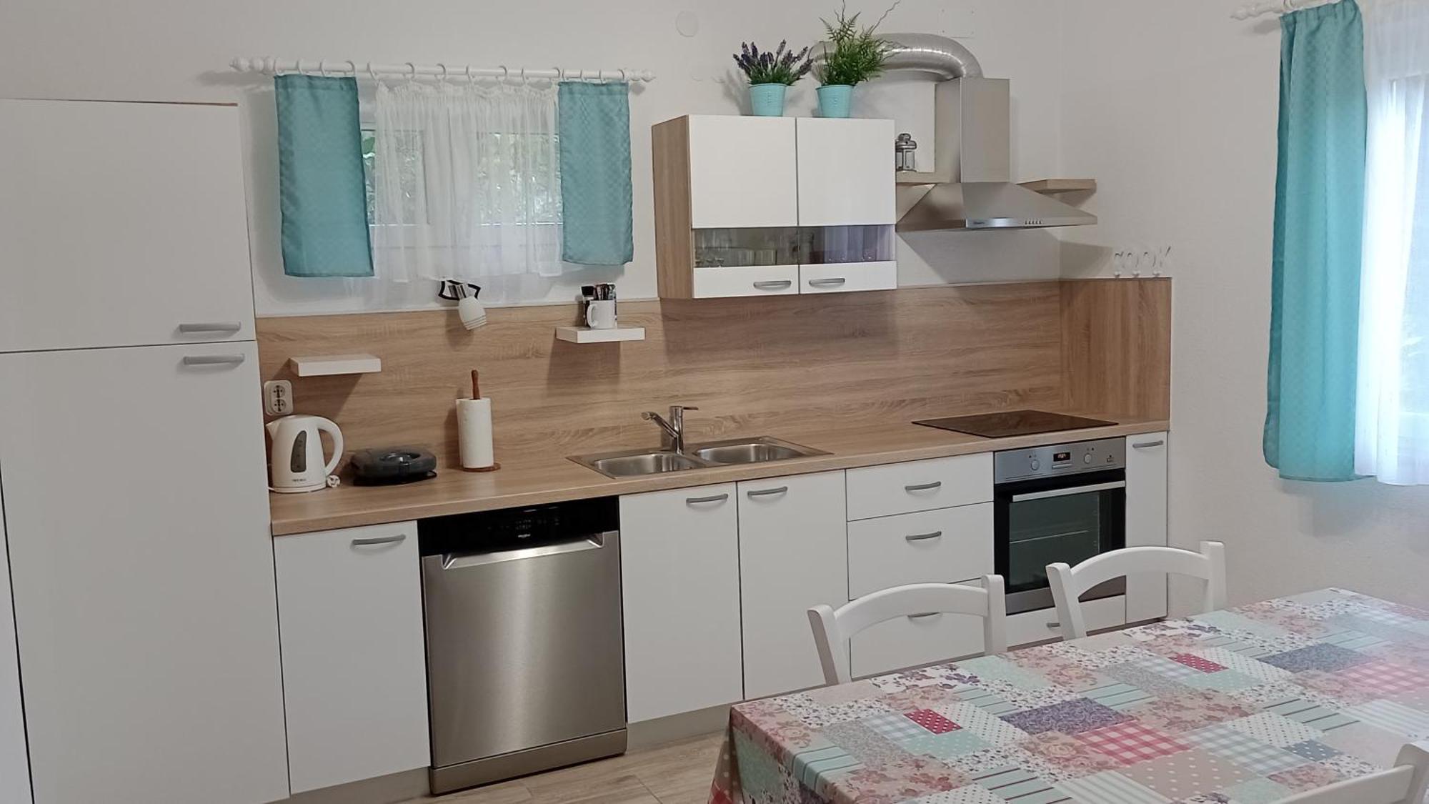 Tihana-Ground Floor With Large Terrace Makarska Bagian luar foto